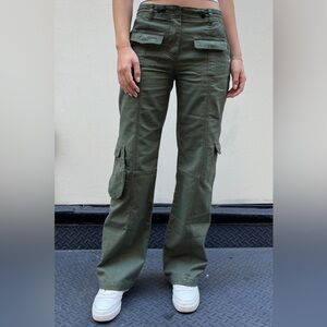 Brandy Melville Kim Cargo Pants Green